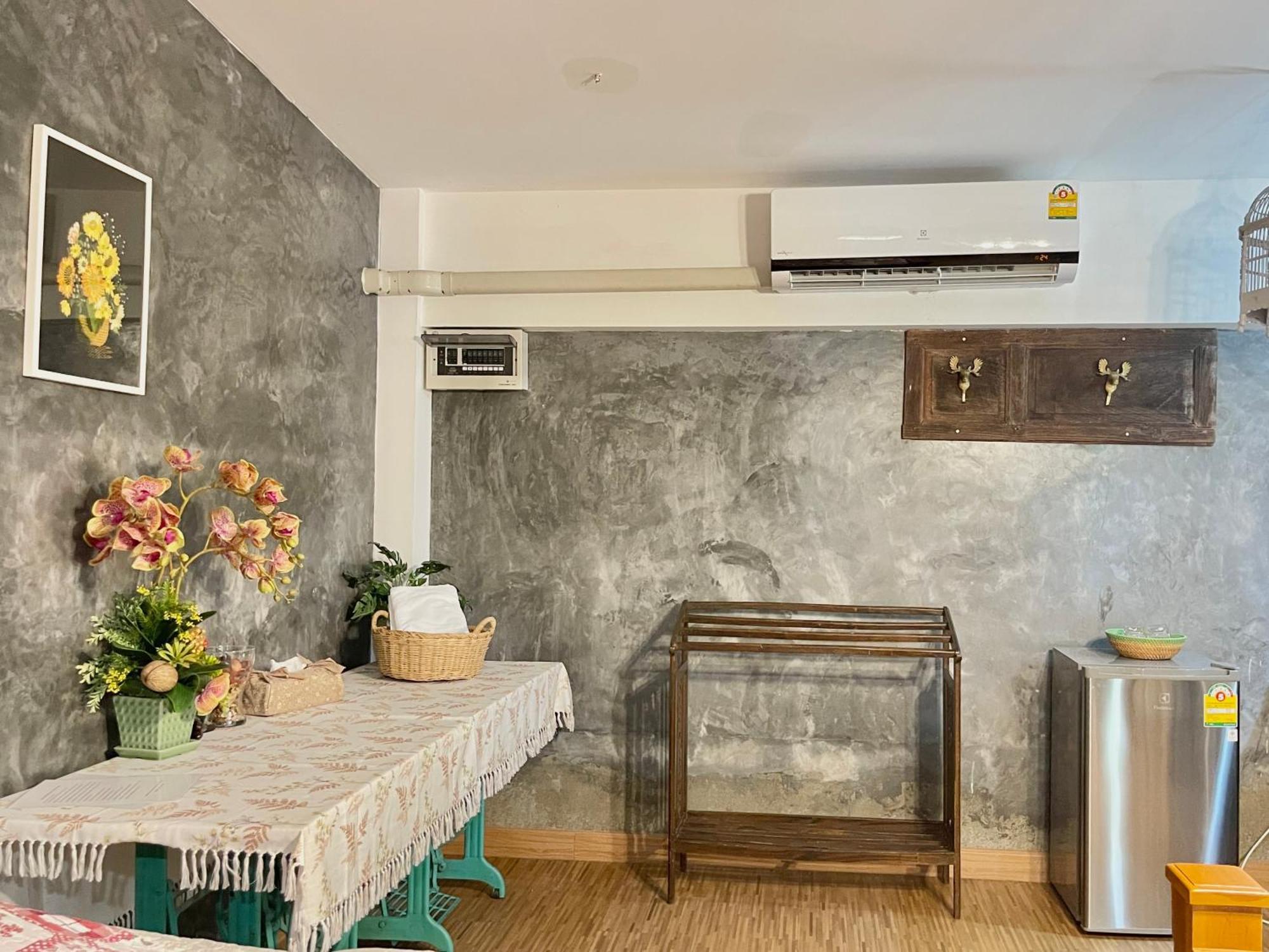 The Quarter Wutthakat Apartment Bangkok Cameră foto